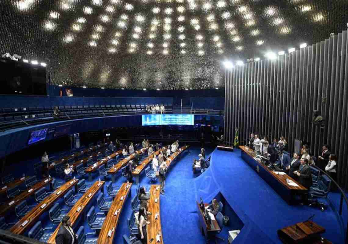 Câmara dos Deputados abre inscrições para concurso público com 70 vagas imediatas